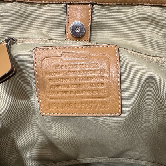 Coach Hadley Leather Duffle Bag F27728 - Picture 4 of 6